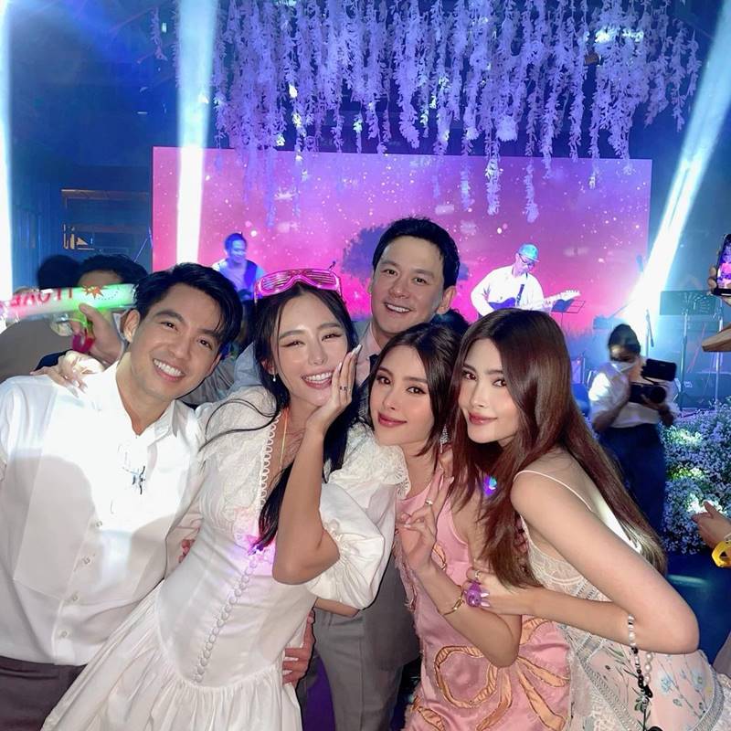ใบเฟิร์น อัญชสา แต่งงาน