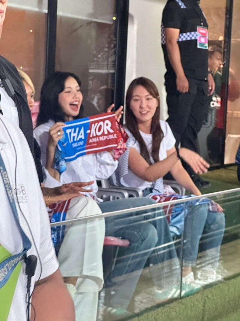 ลิซ่า BLACKPINK