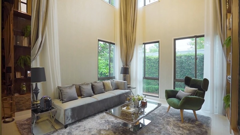 Grand Living Room