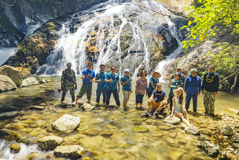 น้ำตกโตนหินลาด น้ำตกโตนลำพร้าว