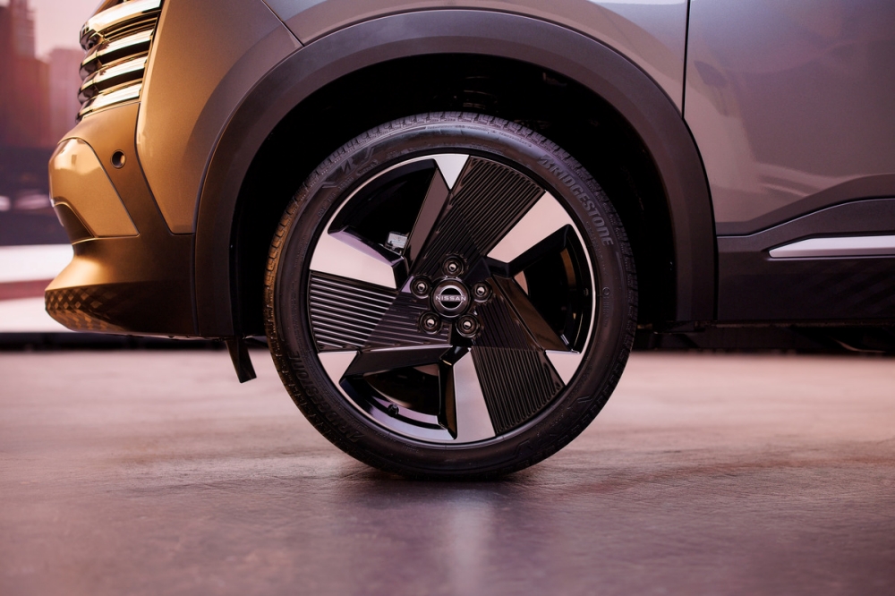 nissan kicks e power