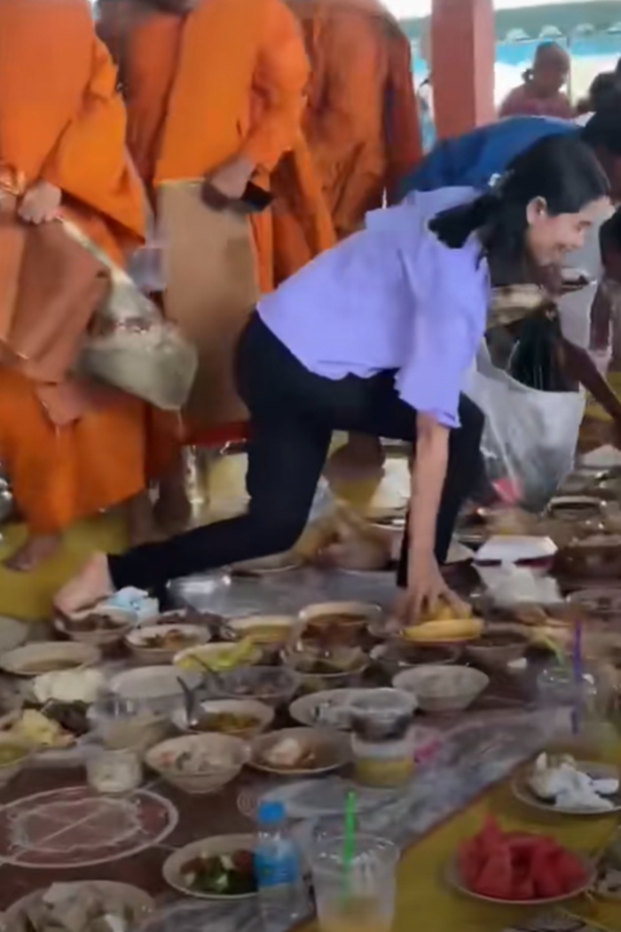ทำบุญ