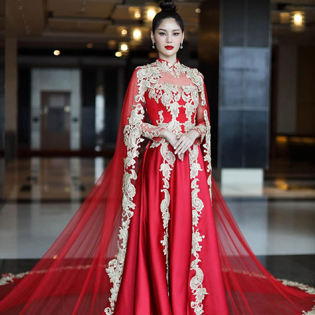 ชุดแต่งงาน, กร ษิภูตา