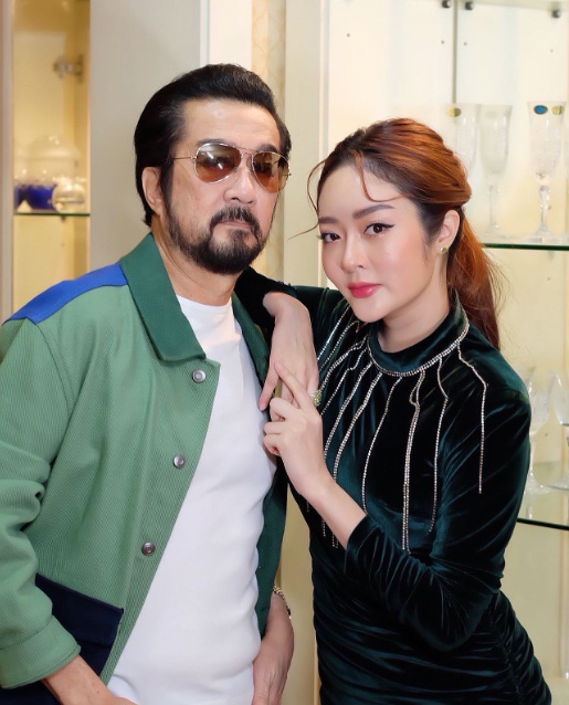 แก้มบุ๋ม ปรียาดา ประวัติ