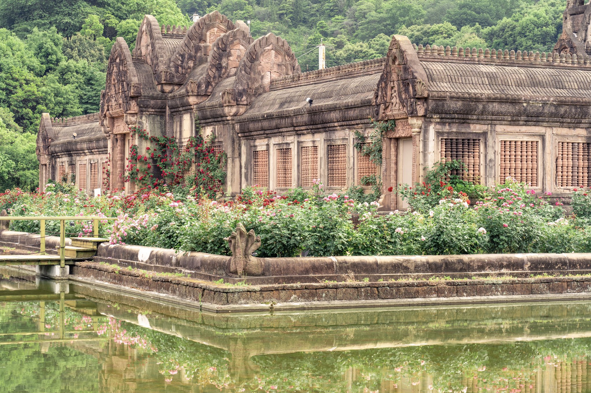 ปราสาทหิน