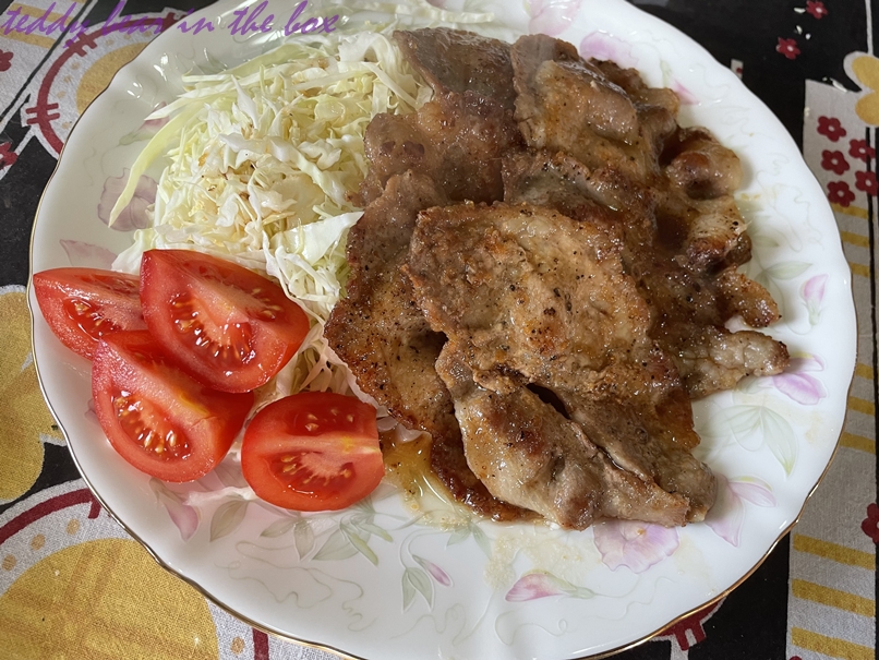หมูผัดซอส