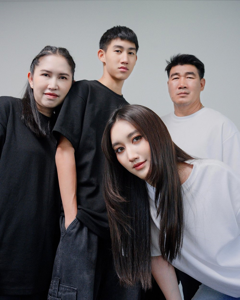 โพสต์ล่าสุด สมรักษ์ คำสิงห์ หลัง เบส ขอไม่ช่วยแล้ว