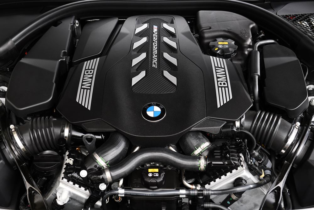 BMW M850i xDrive Convertible
