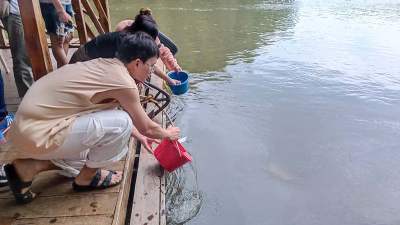 ล่องแพตรัง ชมเกาะรูปหัวใจ เขาจมป่า
