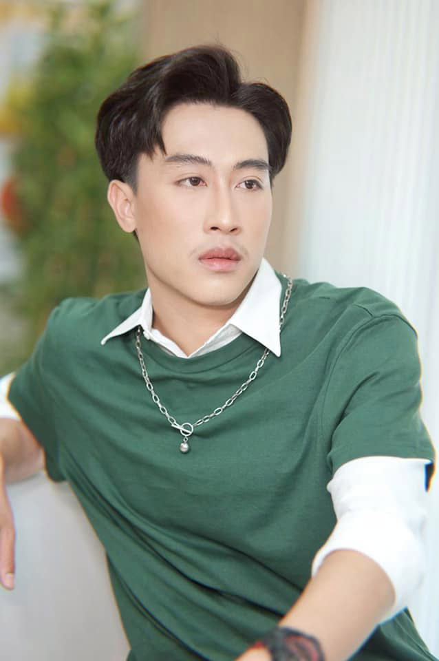 นักร้องลูกทุ่งชาย