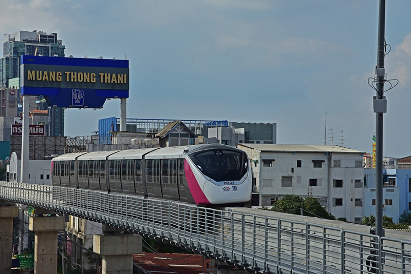 อิมแพ็ค เมืองทองธานี รถไฟฟ้าสายสีชมพู