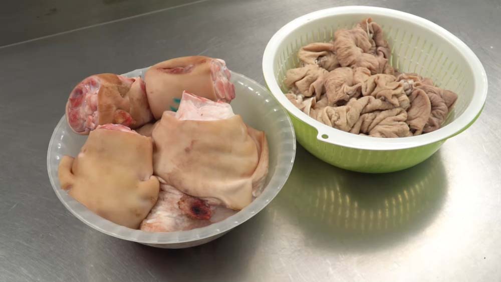 ขาหมูพะโล้