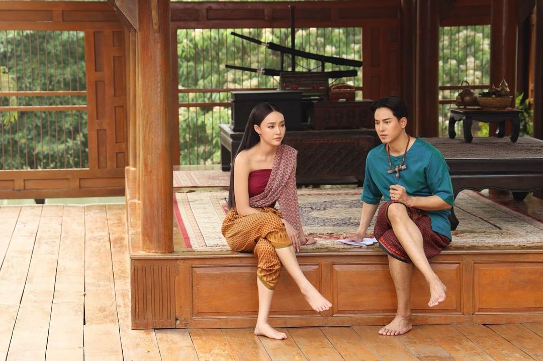 ละคร พรหมลิขิต