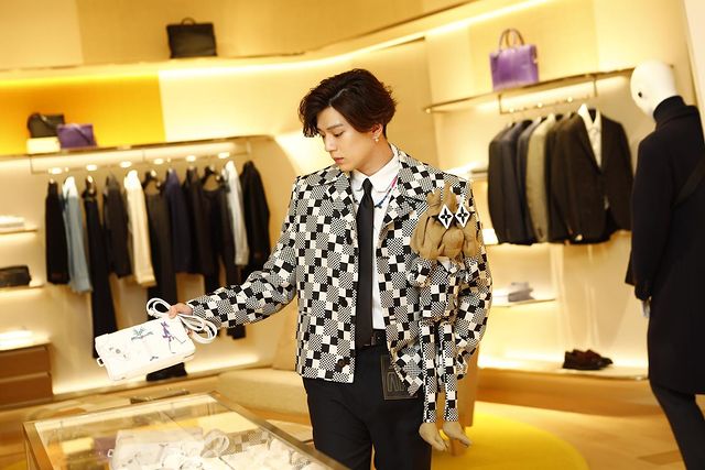 แมคเคนยู อาราตะ