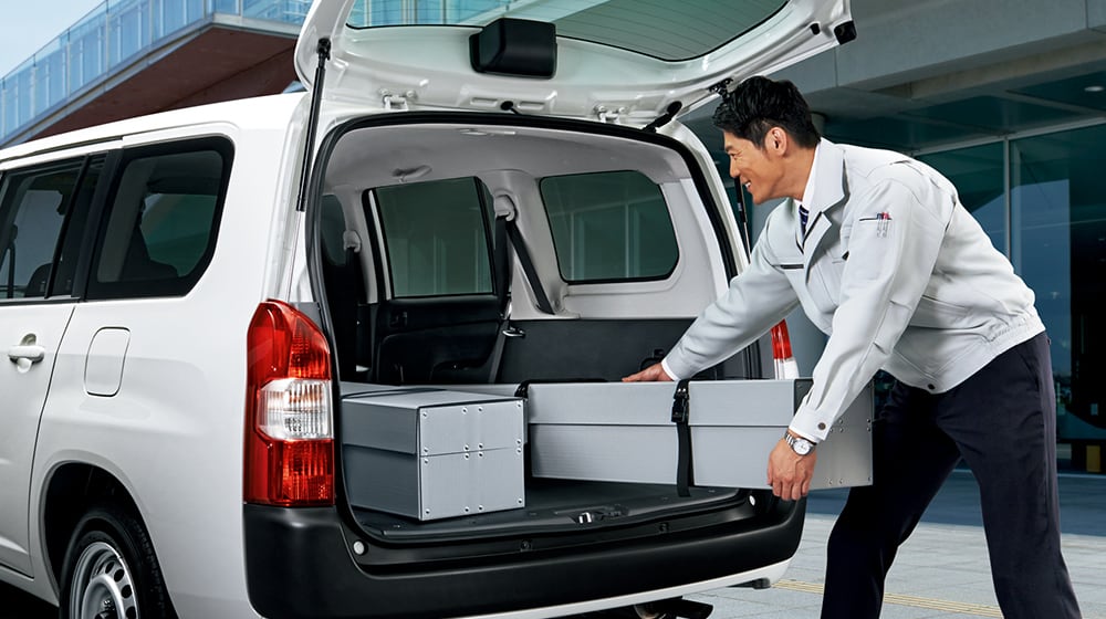 Toyota Probox 2022