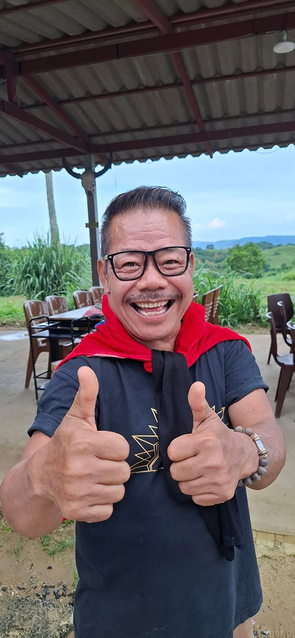 อาฉี เสียงหล่อ ประวัติ