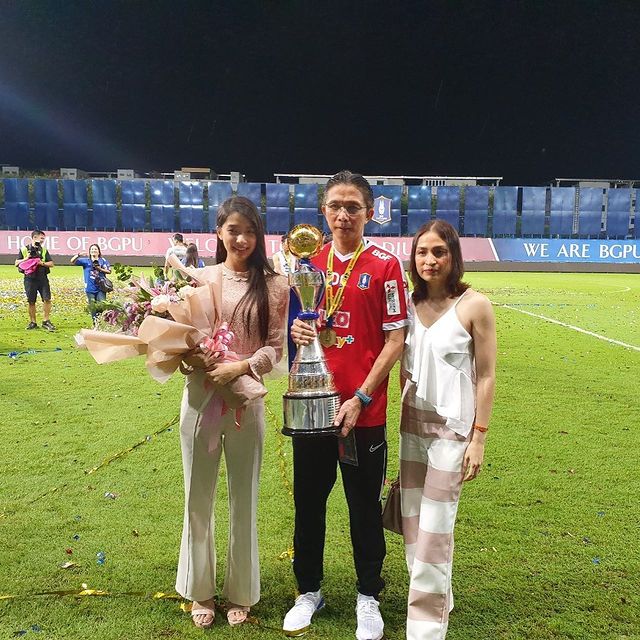 เนย ดุสิตา