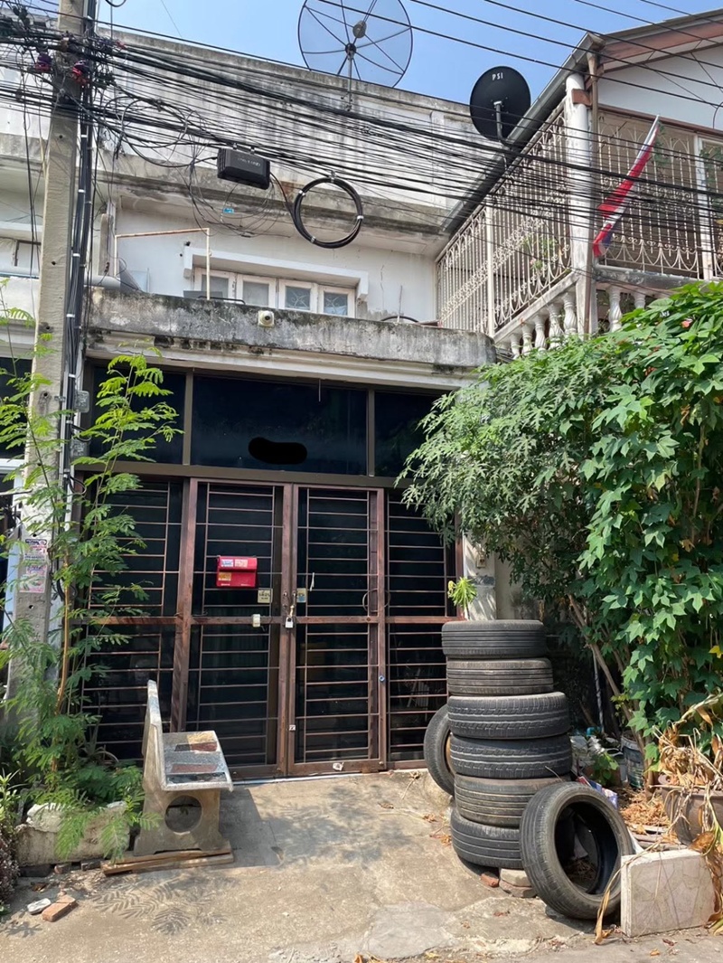 รีโนเวททาวน์โฮม