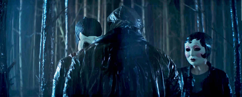 ฆาตกรหน้ากากใน The Strangers: Chapter 2 ไล่ล่าผู้รอดชีวิต