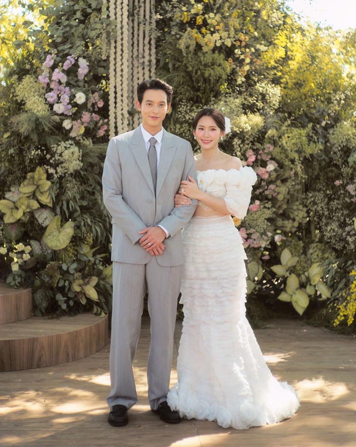 งานแต่งงาน เจมส์ โฟม