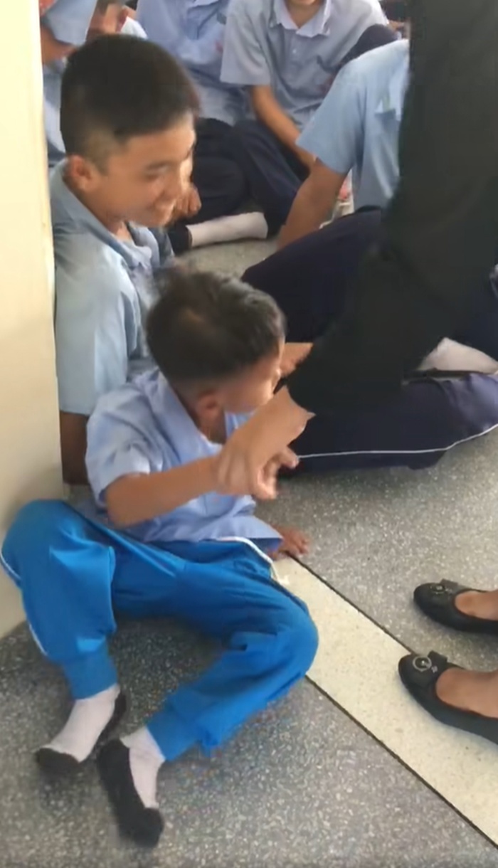 นอนตัก