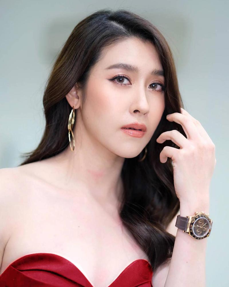 เชียร์ ฑิฆัมพร