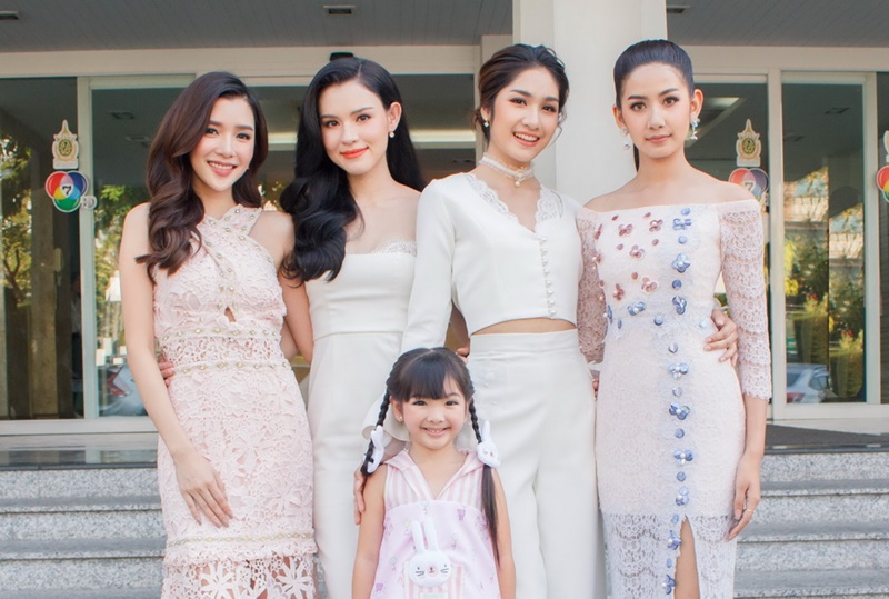 สี่ไม้คาน