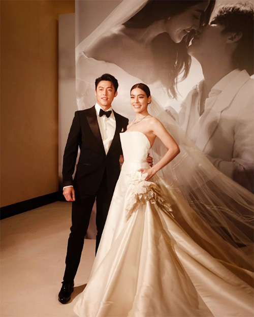 คิมเบอร์ลี่ ชุดแต่งงาน