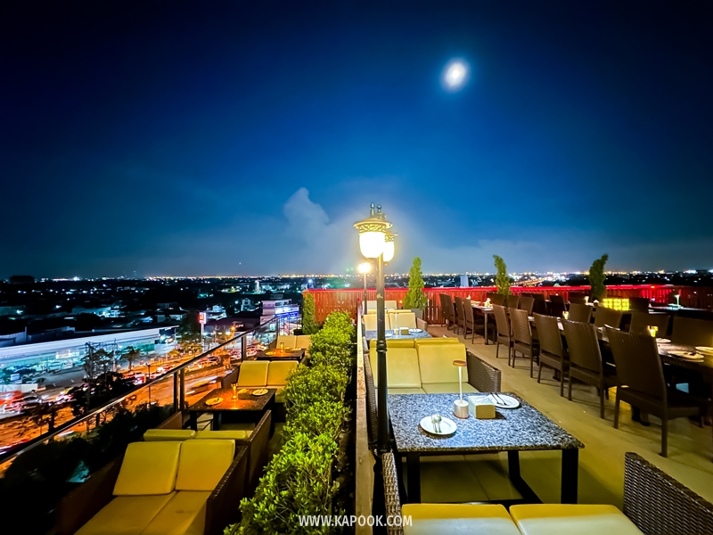 Sky Dome Resotel รีวิว