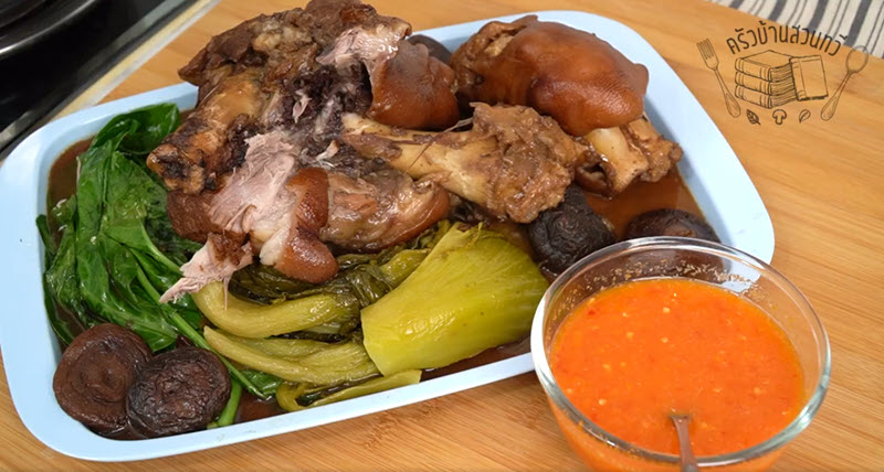 ขาหมูพะโล้