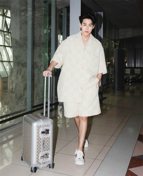 บิวกิ้น พุฒิพงศ์ แฟชั่นสนามบิน ผู้ชาย