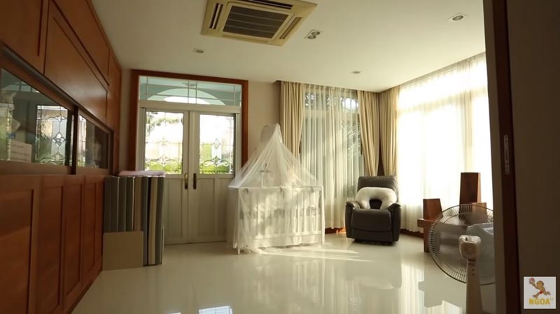 บ้านกิ๊ฟ วรรธนะ