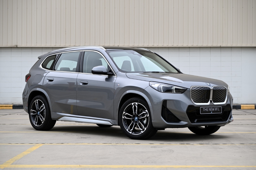 bmw iX1 L