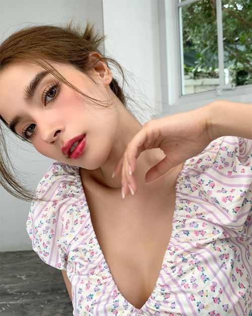 ภาพจาก : Instagram villwannarot