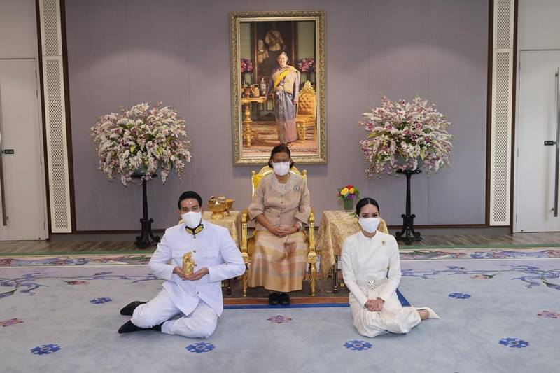 ออม ทายาททิฟฟี่ ดีเจอิฐ รับพระราชทานน้ำสังข์ กรมสมเด็จพระเทพฯ