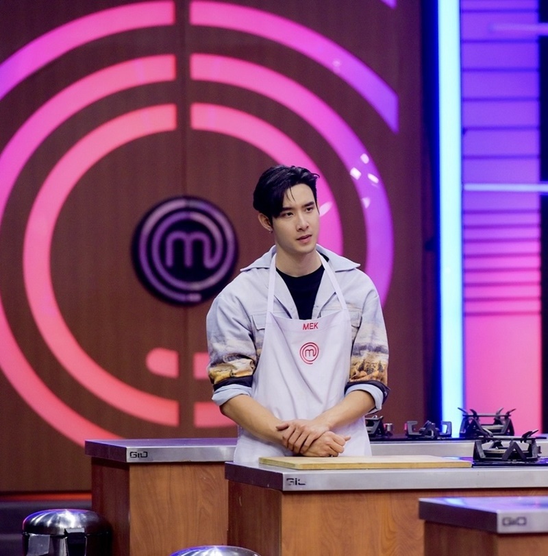 เมฆ จุติ