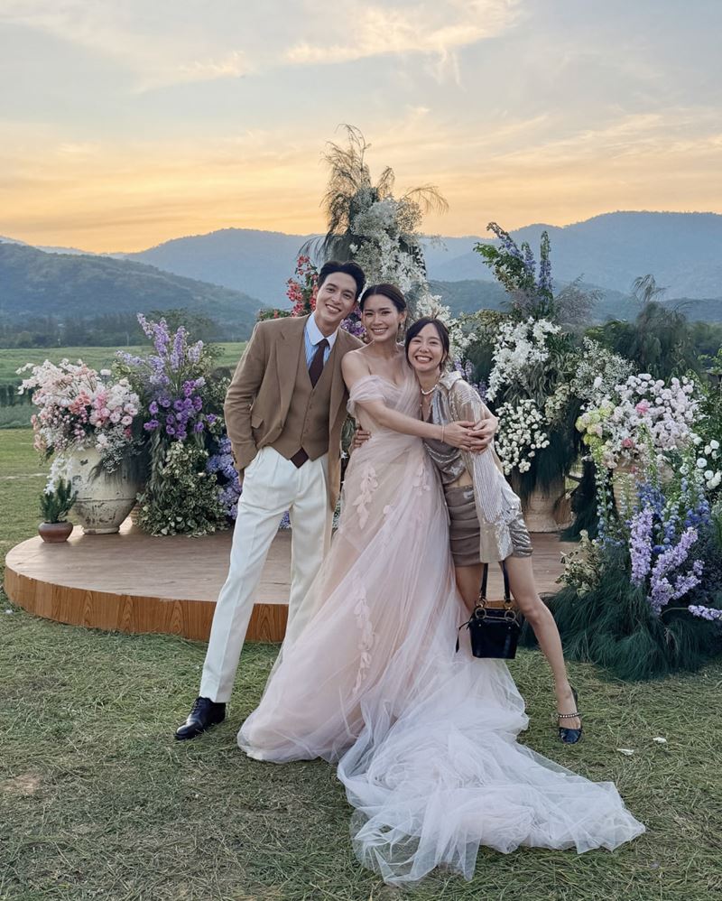 เต้ย จรินทร์พร งานแต่ง เจมส์จิ-โฟม