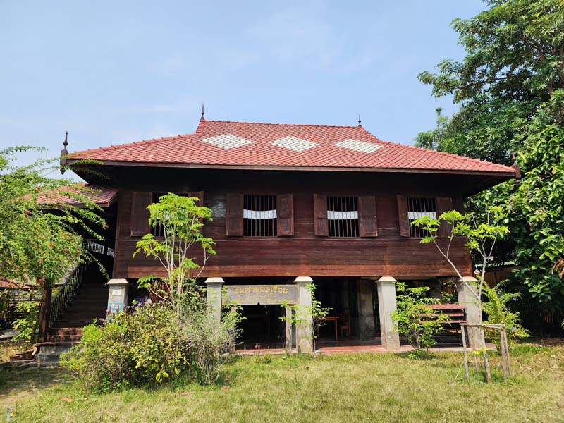 ที่เที่ยวลำพูน