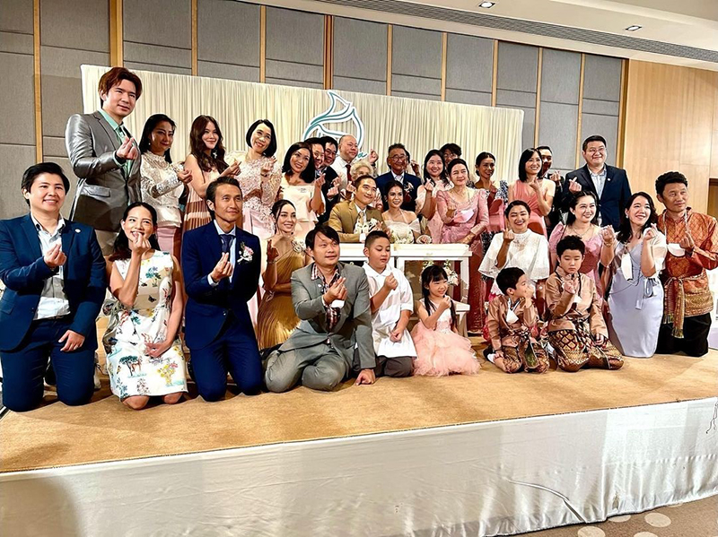 ไก่ต๊อก ณัฐพล ตูน บอดี้สแลม ตั๊ก บงกช ดาราแต่งงาน