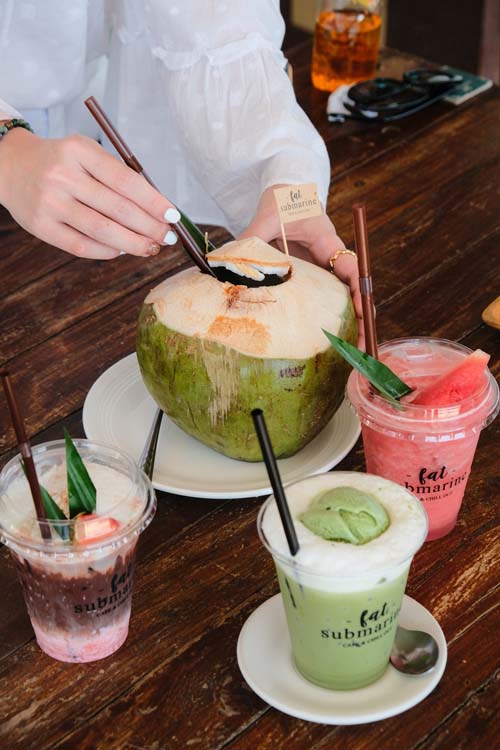 Fat Submarine Cafe คาเฟ่เกาะล้าน