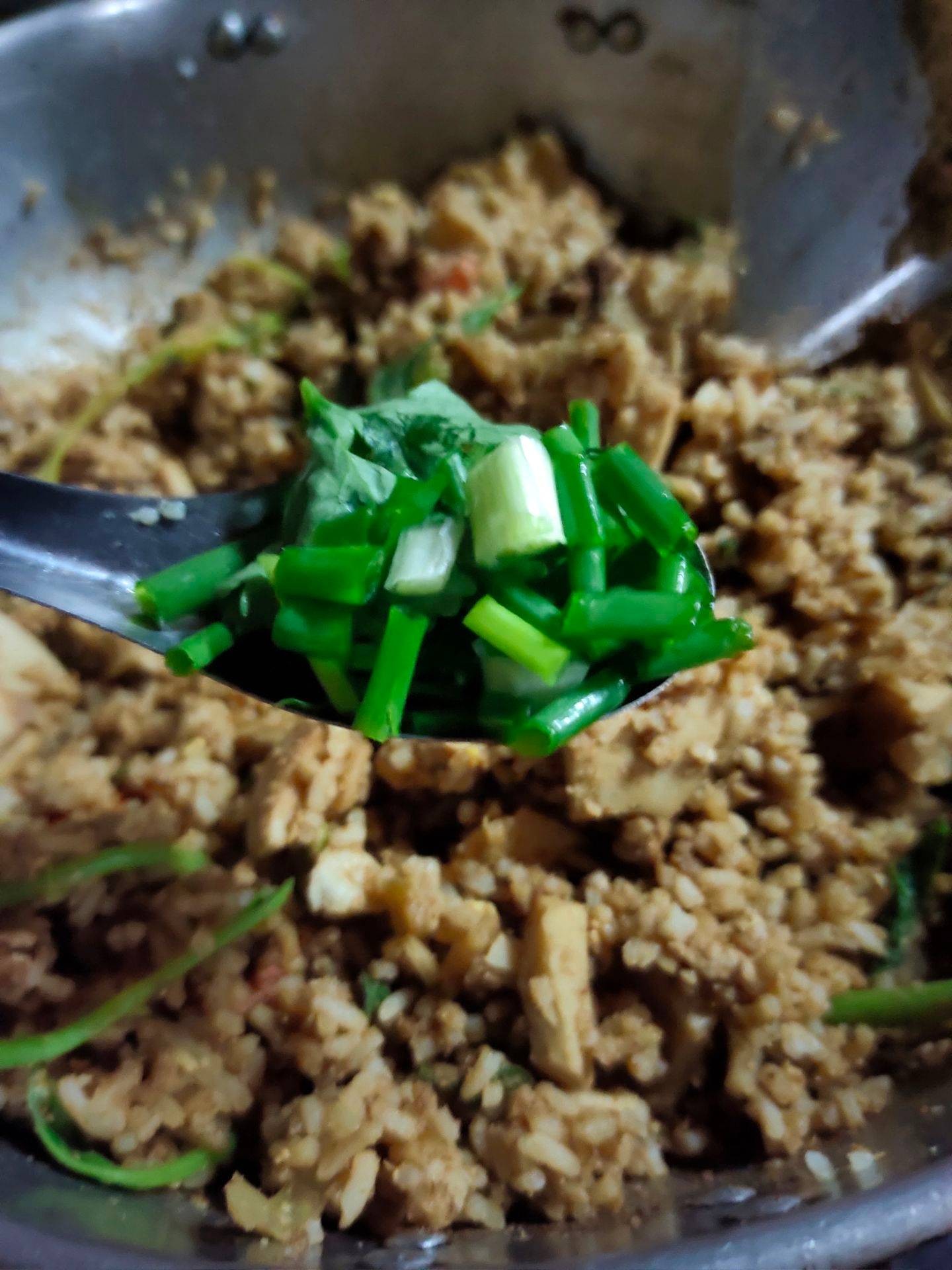 ข้าวผัดหมูยอ
