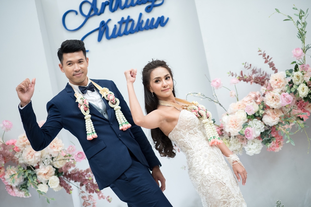 โค้ช แขก กิตติคุณ ประวัติ