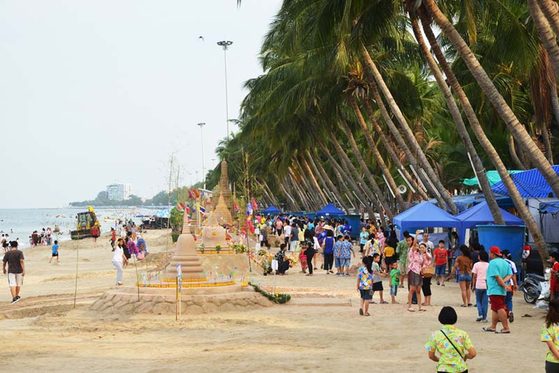 วันไหลชลบุรี