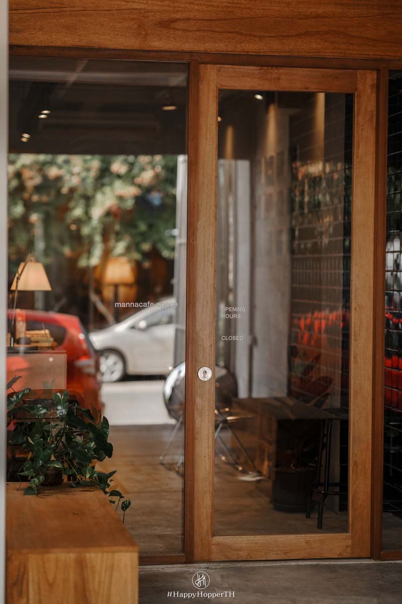 Mannacafe.space คาเฟ่ดอนเมือง