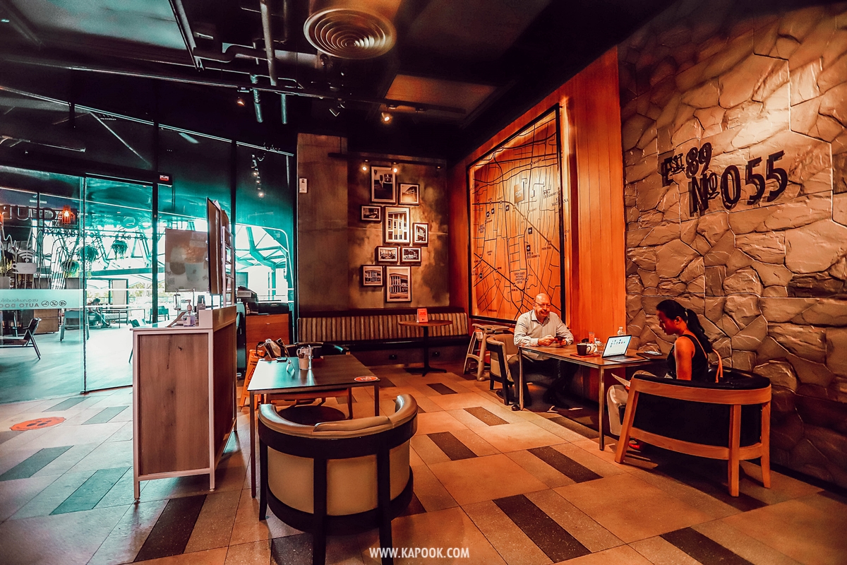 The Coffee Club นานา