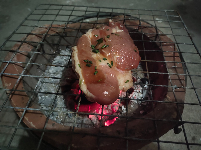 ข้าวหมูย่าง
