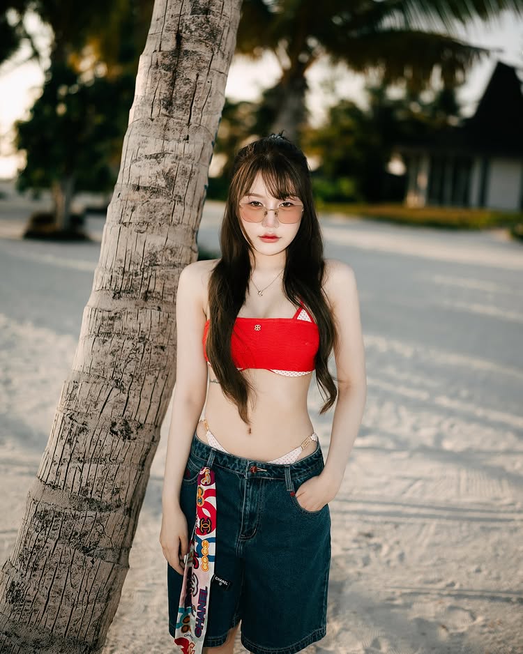 เบนซ์ ขวัญข้าว