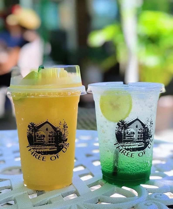 คาเฟ่สุพรรณบุรี