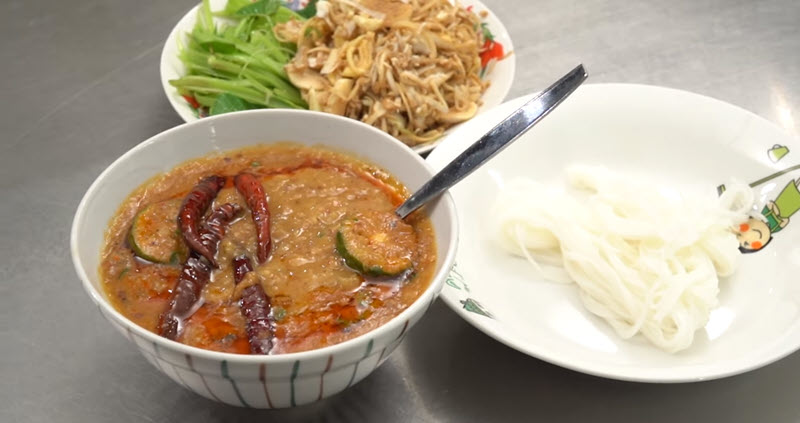 ขนมจีนน้ำพริก