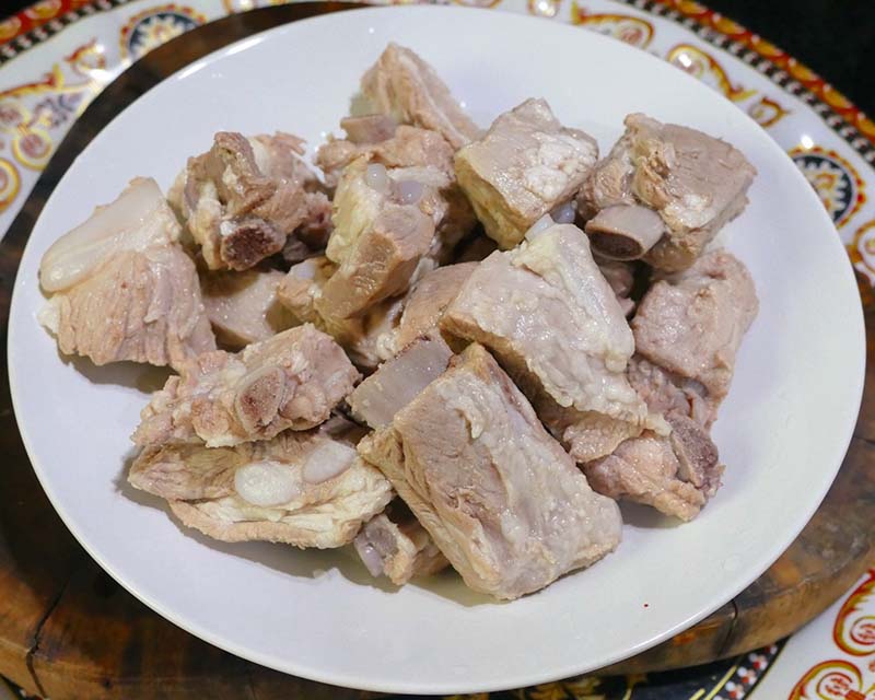 ผัดเปรี้ยวหวานซี่โครงหมู